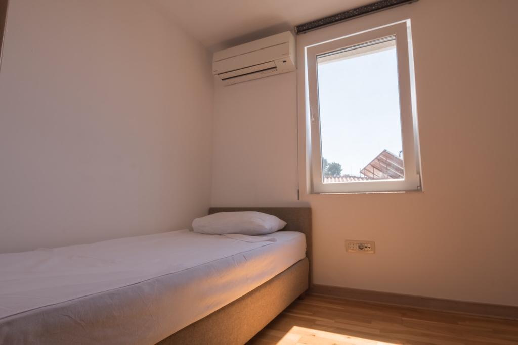 Апартаменты Private Penthouse Djurasevic Свети-Стефан Экстерьер фото